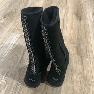 MWOT,UGG BOOTS, Size 6